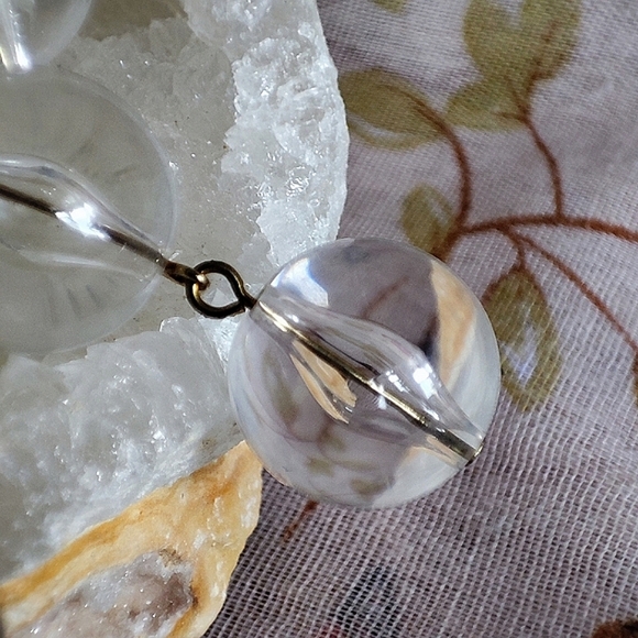 J. Crew Water Bubbles Clear Round Cascading Graduated Lucite Beaded Necklace - Picture 7 of 14